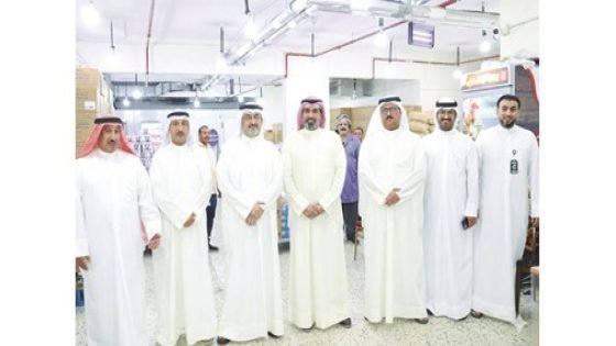 محافظ العاصمة: ضمان تقديم الخدمات الأساسية للمواطنين بسهولة ويسر وكفاءة عالية – الخليجي نت