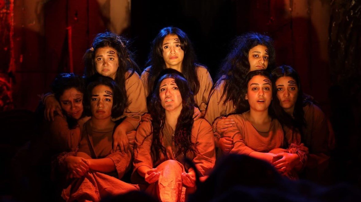 إقبال جماهيري كبير على عرض "الغابة" لفريق الكرمة المسرحي – الخليجي نت