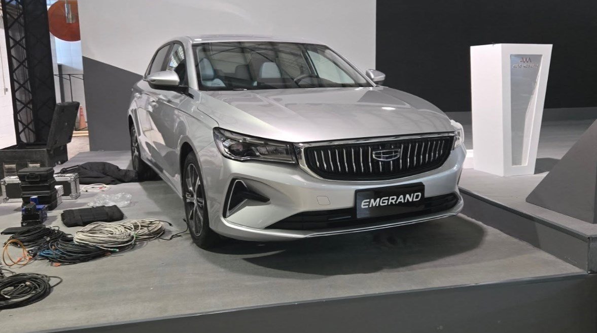 أسعار جيلي إمجراند 2026 بعد فتح باب الحجز رسميًا – الخليجي نت