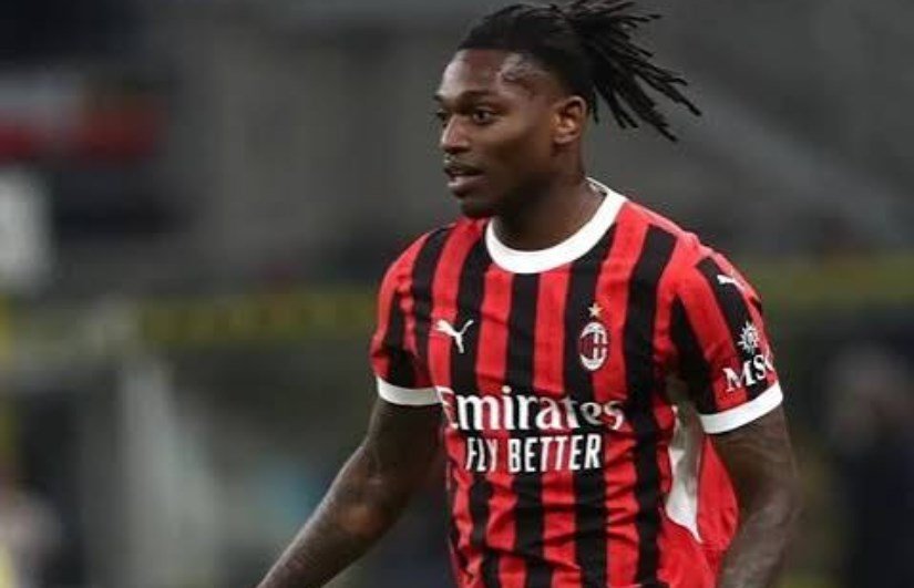 لياو يثير الجدل برسالة غير مباشرة إلى برشلونة وسط أنباء عن رحيله من ميلان
                         – الخليجي نت