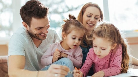 لماذا يتفوق الابن الأكبر؟.. دراسة تكشف لغز تفاوت الذكاء بين الأشقاء – الخليجي نت