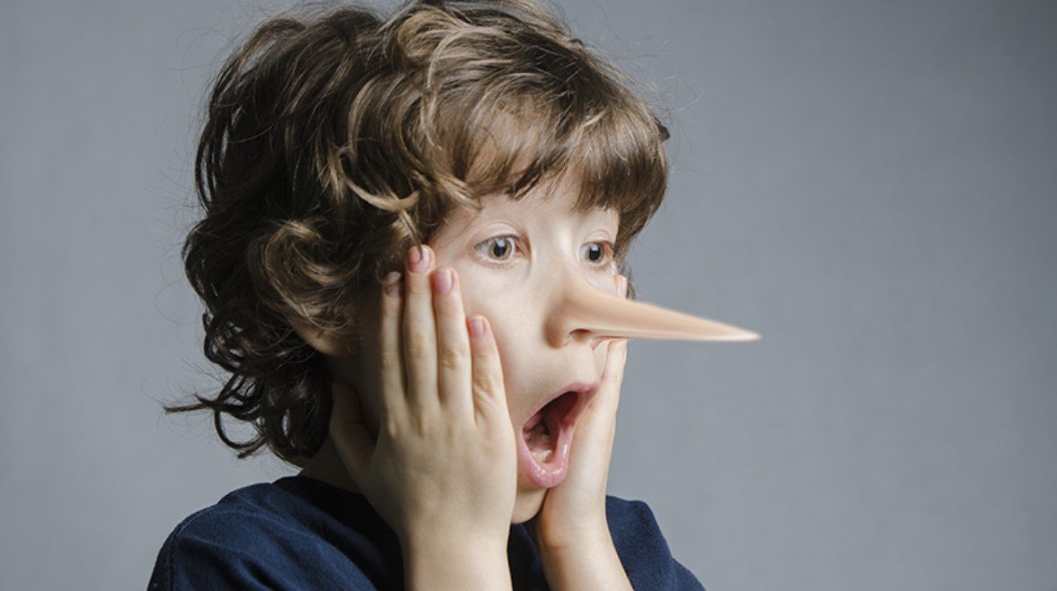 تترك أثرا نفسيا سلبيا على الطفل، استشاري يحدد المسموح والممنوع في كذبة أبريل
                             – الخليجي نت