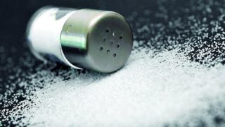 الملح عدو “خفي” لمرضى الضغط والقلب.. إليك الحدود الآمنة
                             – الخليجي نت