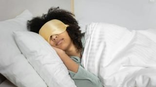 وداعًا للنوم المتقطع.. نصائح عليك اتباعها لحل مشكلة الاستيقاظ ليلًا – الخليجي نت