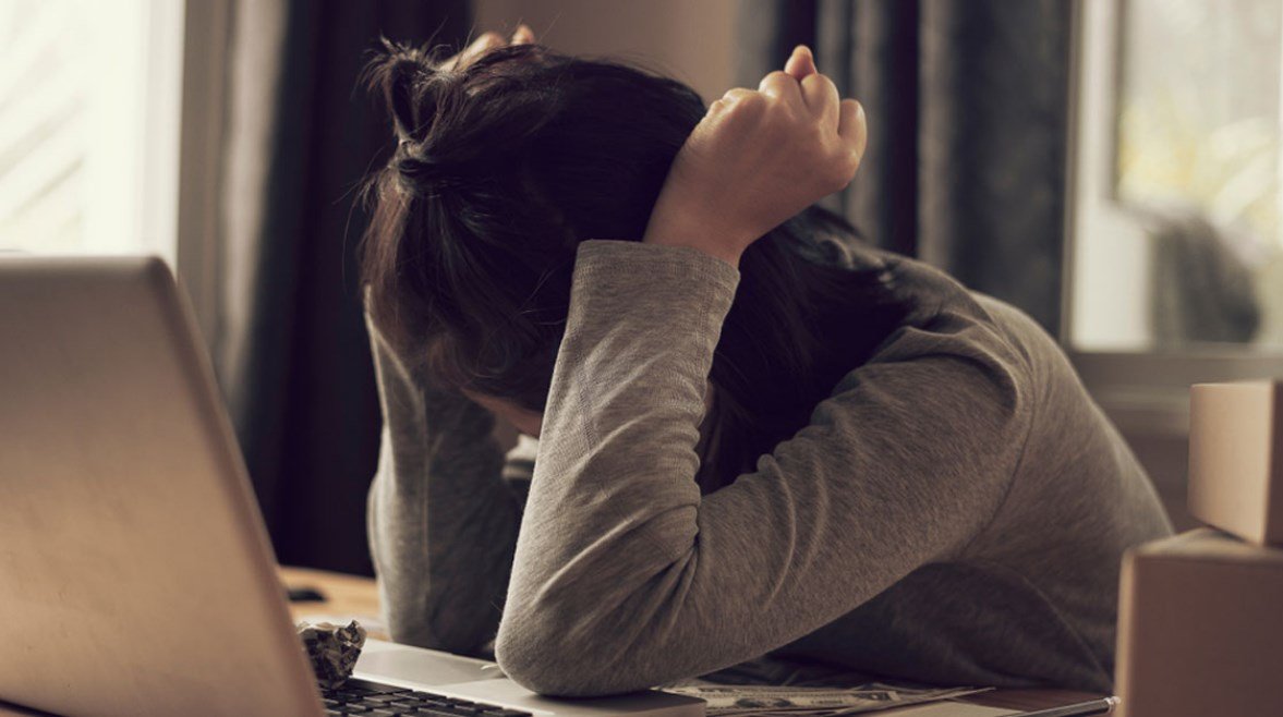 من القهوة إلى السلمون.. أطعمة سحرية تحسن مزاجك وتطرد الطاقة السلبية – الخليجي نت