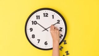 ​كيف تتجنب التوتر واضطراب النوم بعد تغيير التوقيت الصيفي؟ استشاري يوضح – الخليجي نت