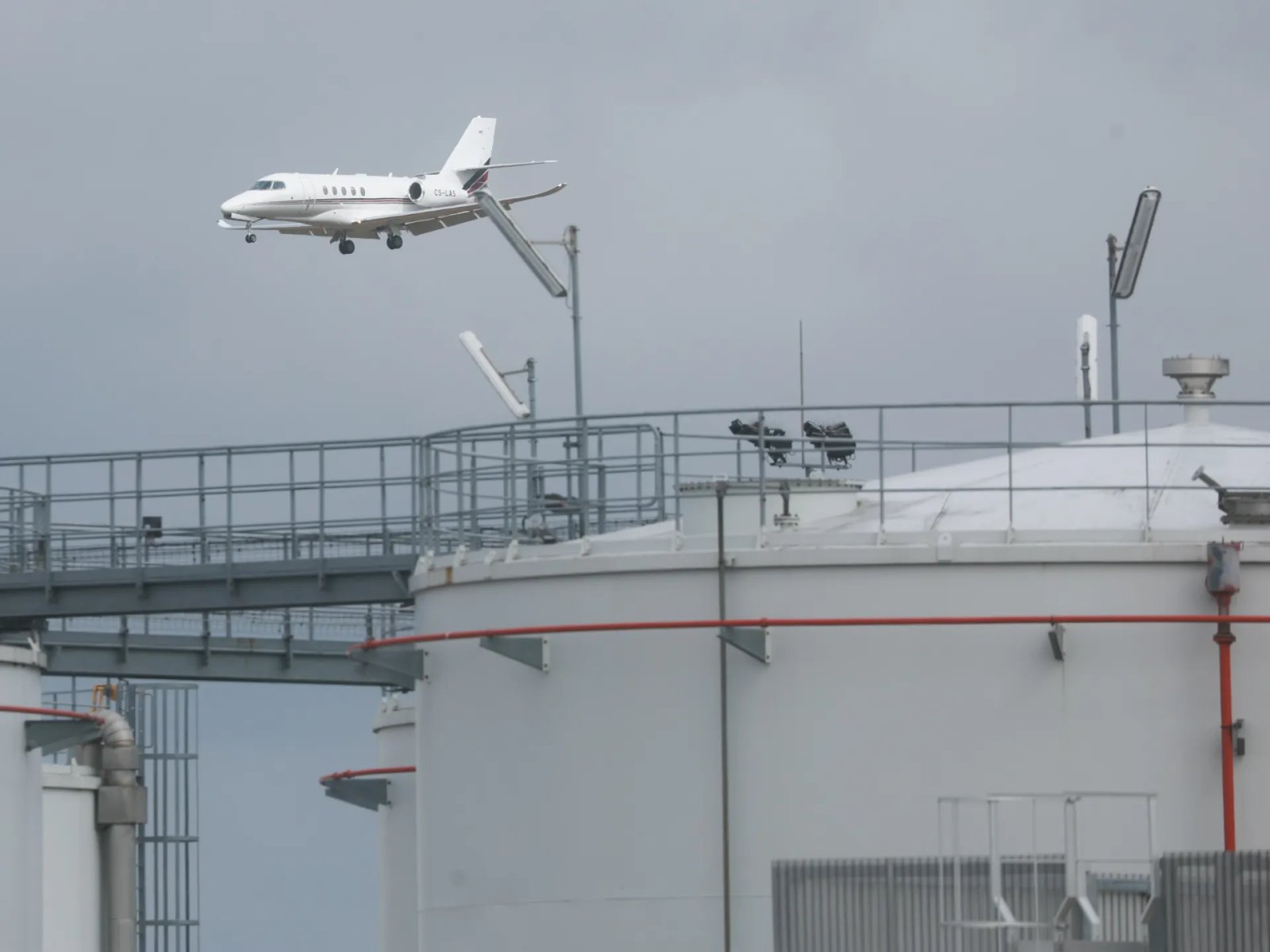 الطاقة الدولية: وقود الطائرات في أوروبا يكفي 6 أسابيع فقط		 – الخليجي نت