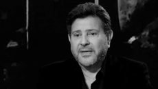جثمان هاني شاكر يصل القاهرة تمهيدًا لدفنه الأربعاء (فيديو) – الخليجي نت