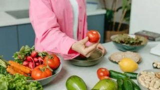 خبراء التغذية يكشفون: أطعمة تعزز امتصاص الحديد وأخرى تحرمك من فائدته
– الخليجي نت