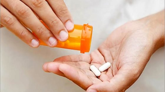 يؤدي للوفاة.. طبيب يحذر من ترند كلوزابكس على تيك توك – الخليجي نت