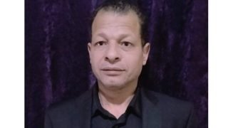 أبرز أعماله “سلسال الدم”.. وفاة الفنان علي سيف
                             – الخليجي نت