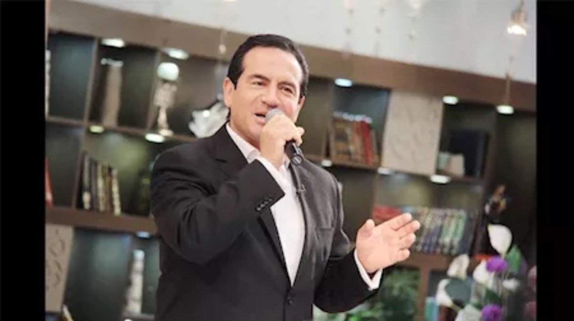 تطورات الحالة الصحية للفنان محمد ثروت بعد خضوعه لعملية جراحية عاجلة
                             – الخليجي نت