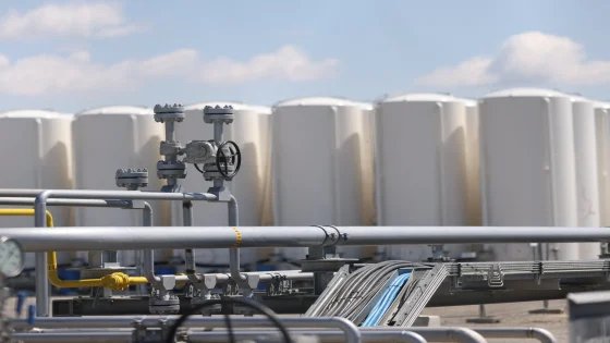 النفط والذهب يتراجعان والدولار يرتفع وسط ترقب نهاية الحرب – الخليجي نت