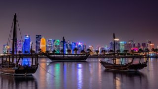 تراجع الإيرادات النفطية يدفع موازنة قطر إلى عجز بـ2.83 مليار دولار في الربع الأول		 – الخليجي نت