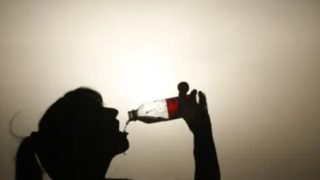 ما الذي يجب تناوله لتجنب احتباس الماء رغم الحرارة؟
                             – الخليجي نت