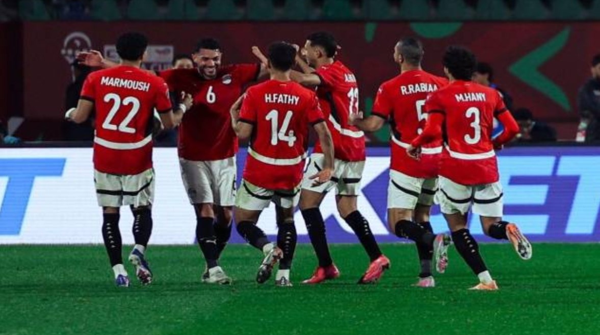 كيف احتفل نجوم الفن بفوز مصر التاريخي على نيوزيلندا في كأس العالم؟
                             – الخليجي نت