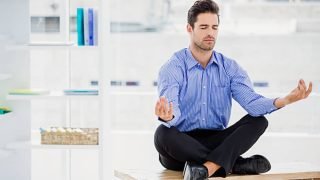 كيف تُحول اليوجا مسارك المهني من الإنهاك إلى الإنجاز؟
                             – الخليجي نت