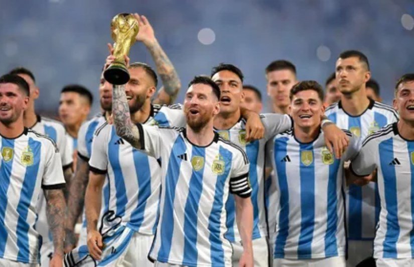 تعرف على “راقصي التانجو” المهددون بـ ” لعنة الفراعنة” في ثمن النهائي المونديال
                         – الخليجي نت