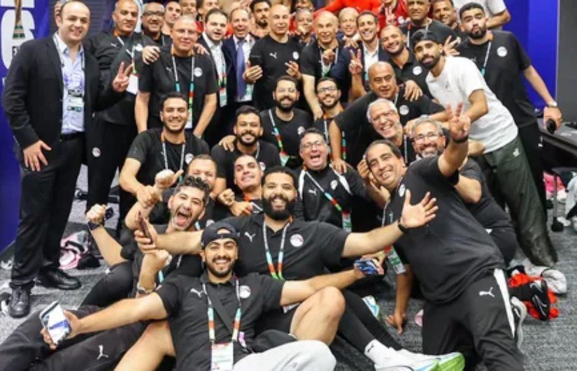 التوأم حسن يشيدان بالجهاز المعاون لمنتخب مصر بعد التأهل لثمن نهائي المونديال
                         – الخليجي نت
