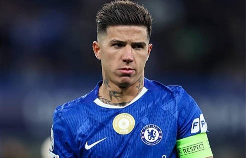 ريال مدريد يصدر بيانًا رسميًا لحسم الجدل حول إنزو فيرنانديز
                         – الخليجي نت