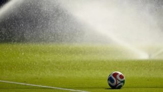 بالتزامن مع نهائي مونديال 2026.. دراسة تكشف عن مرض صامت يهدد لاعبي كرة القدم
– الخليجي نت