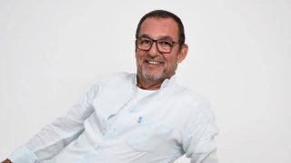 ابنة الفنان الراحل محمد مرزبان تشارك صورة مع والدها وتعلق بكلمات مؤثرة
                             – الخليجي نت